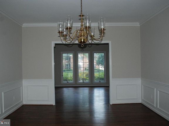 4th image of 10611 Oaklyn Dr
