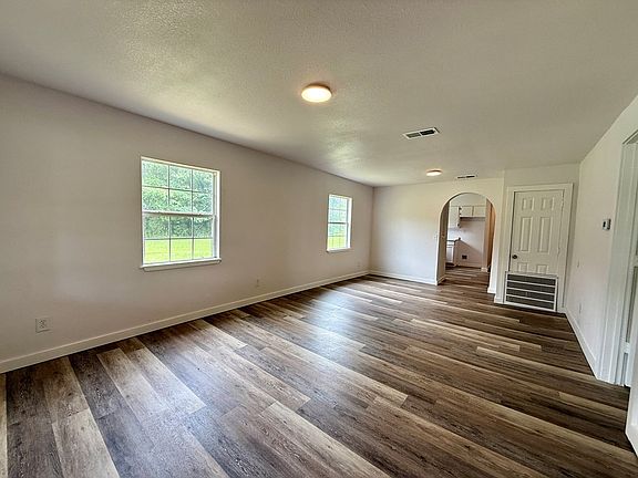 2nd image of 200 N Pleasant St