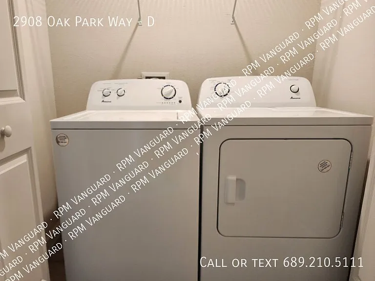 2908 Oak Park Way #D — Photo 13