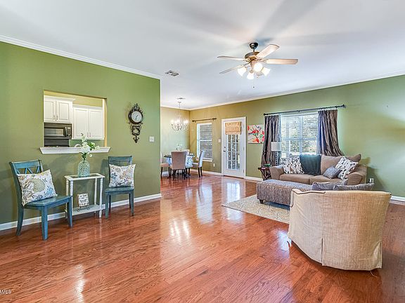 3rd image of 311 Village Park Dr