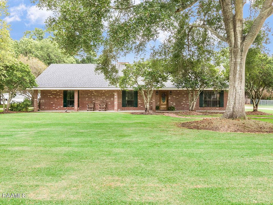 1st image of 311 Interlaken Dr