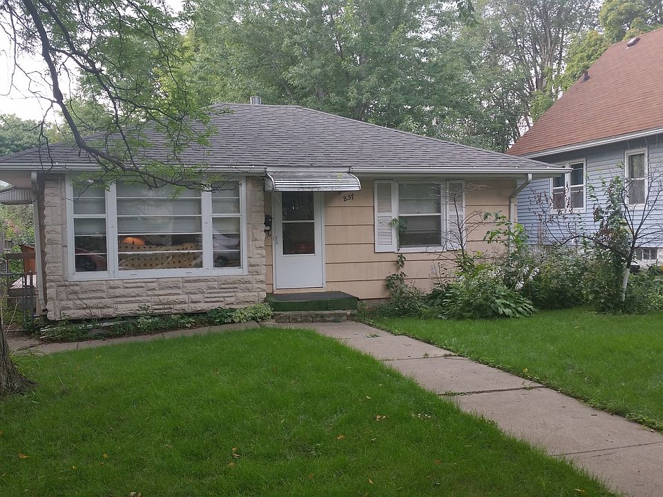 1st image of 857 19th Ave SE