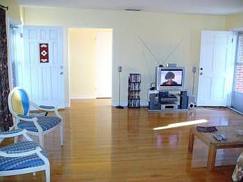 2nd image of 422 Carolina Ave