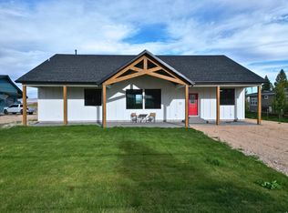 32 N 2nd St E, Paris, ID 83261