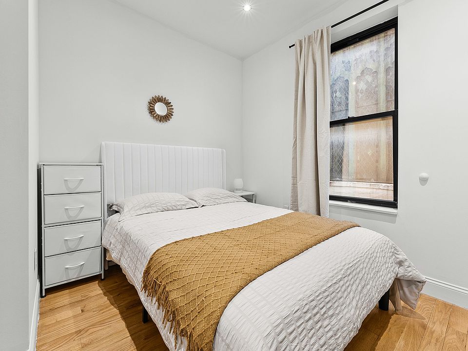 1st image of 8 W 108th St APT 34
