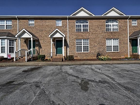 2nd image of 307 Waterford Ct Unit 307