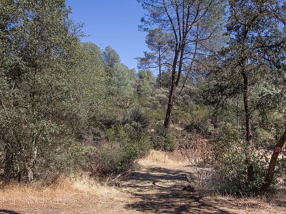 2nd image of 2.6 Acres Creekside Dr