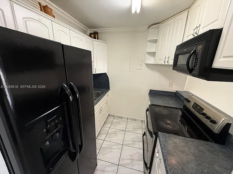 1285 W 26th Pl #204 — Photo 7