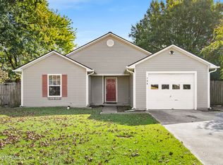 106 Vauhan Ct, Jacksonville, NC 28540
