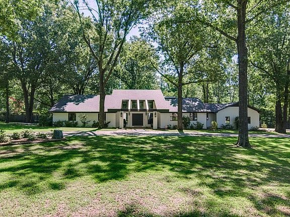 3rd image of 6510 Lakeview Dr