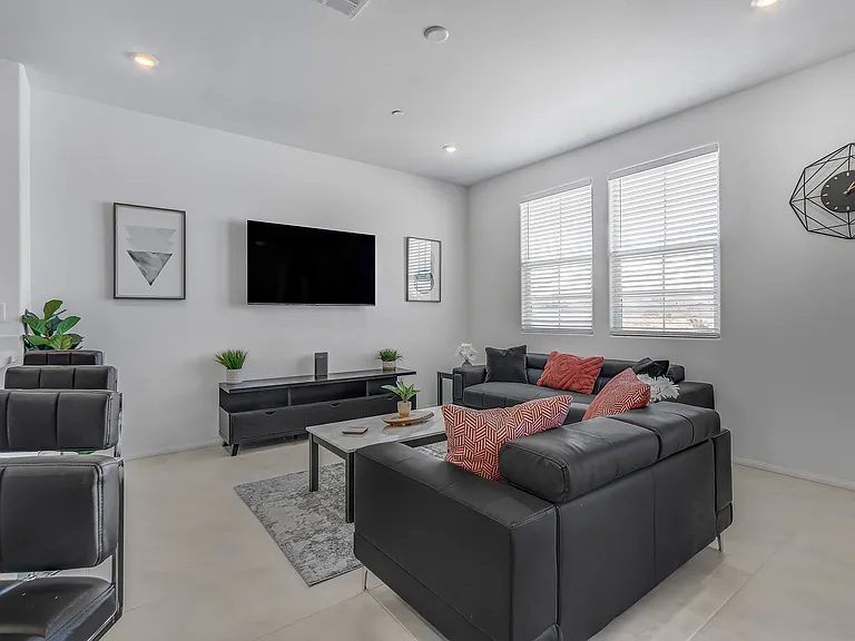 5617 Steampunk St — Photo 12