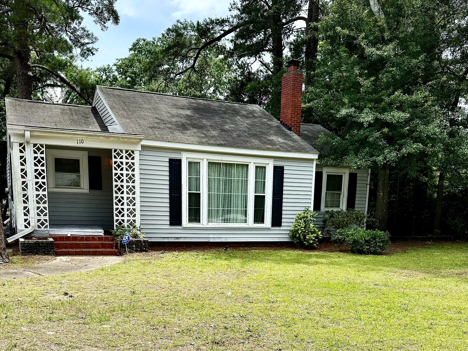 2 bed, 1.0 bath, $1,200 — Photo 1