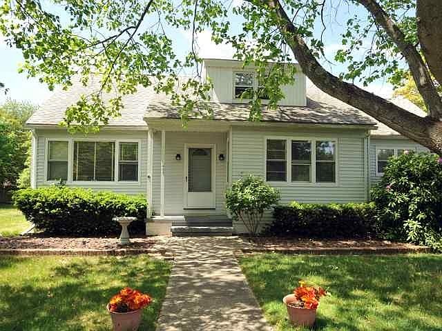 BEAUTIFUL CORNER PROPERTY W/1/3RD ACRE DOWN THE STREET FR SCENIC BOAT RAMP