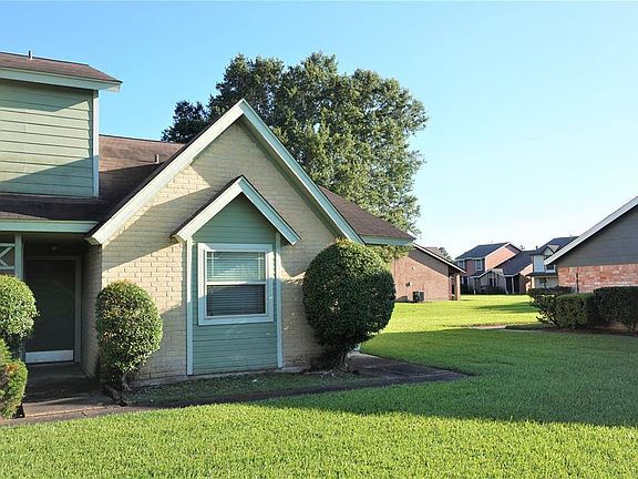 2nd image of 2069 Country Village Blvd Unit B