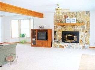 718 Lincoln Ct, Hookstown, PA 15050