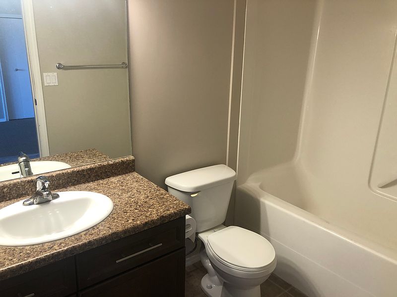 Edmonton Apartment for rent - 2 Bedrooms — photo 15
