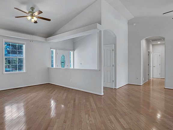 5th image of 1324 Wilson Cir