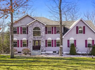 217 Old Took Dr, Tamiment, PA 18371