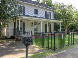107 Etowah Dr, Cartersville, GA 30120