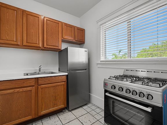 4th image of 530 Alamitos Ave APT 24