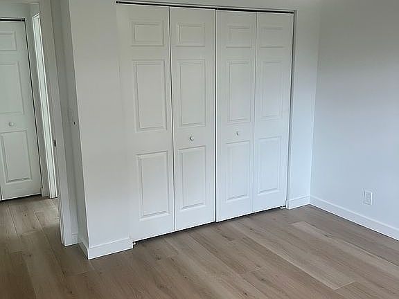 5th image of 5849 Royal Isles Blvd