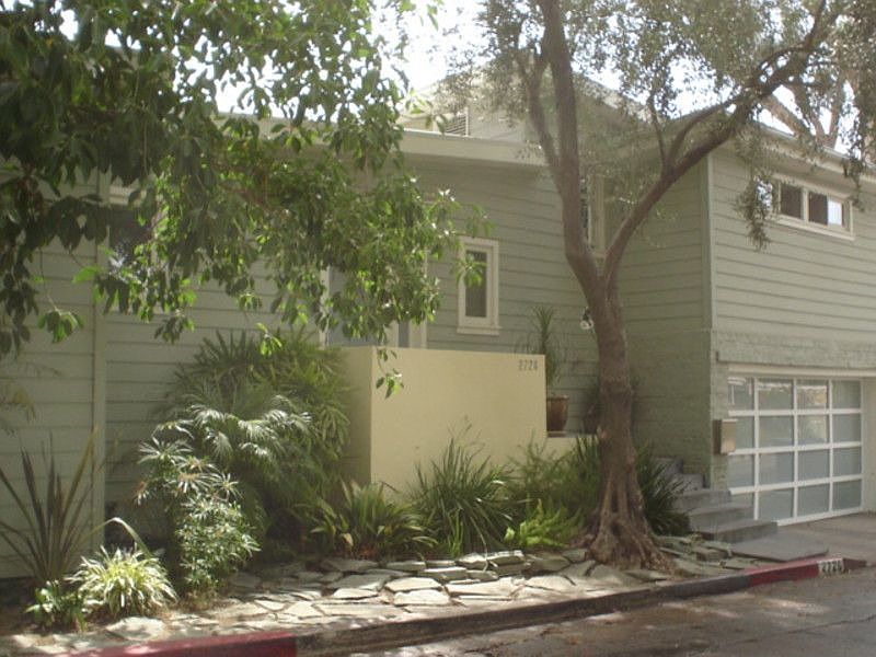 2nd image of 2726 Creston Dr