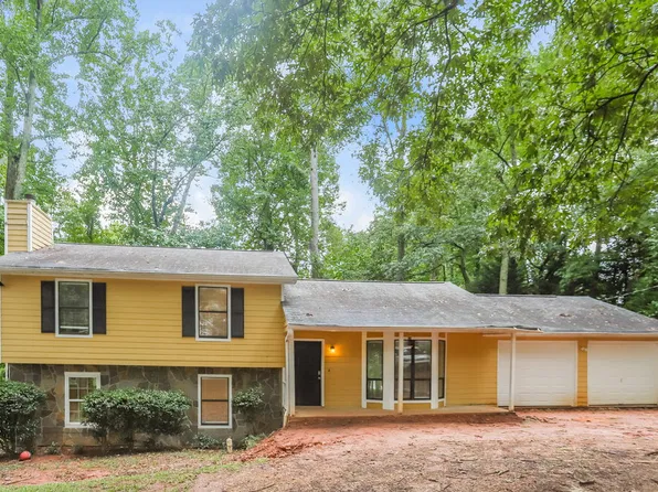 5747 Hilton Ridge Rd, Lithonia, GA 30058