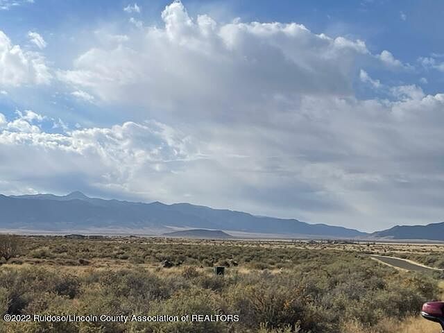 2nd image of 207 Frontier Rd