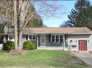 5 David Dr, Glenville, NY 12302