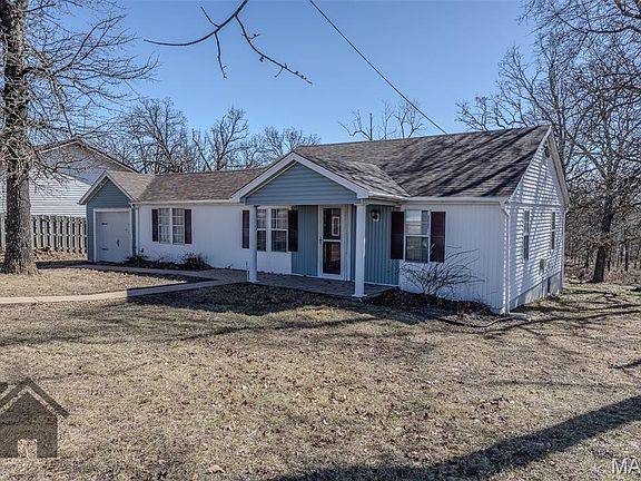 2nd image of 22818 Spruce Rd