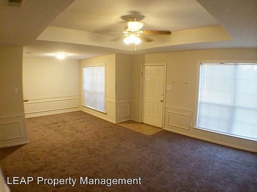 4th image of 406 Truman St