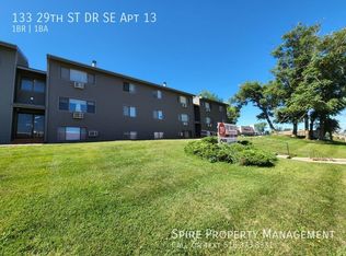 133 29th Street Dr SE APT 13, Cedar Rapids, IA 52403