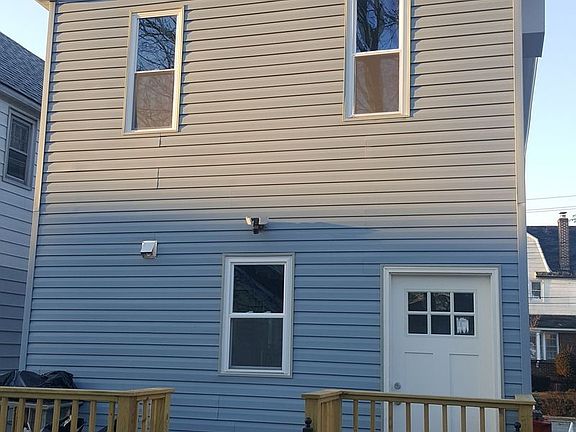 3rd image of 21022 94th Ave