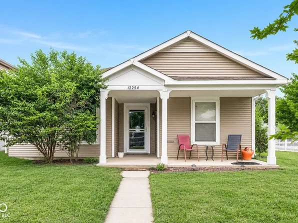 12254 Maize Dr, Noblesville, IN 46060