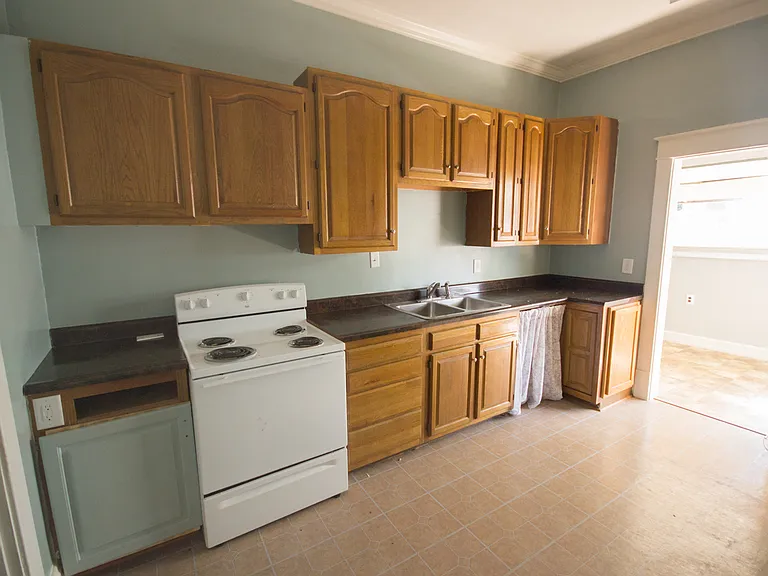 410 S Houston St — Photo 11