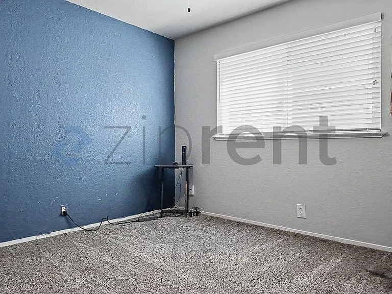 1172 Spruce Tree Cir — Photo 28