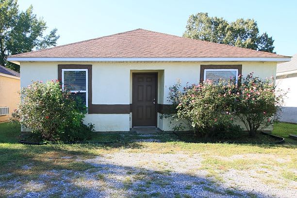 1st image of 40 Sophie Jo Ln