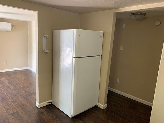 2nd image of 2309 College Ave