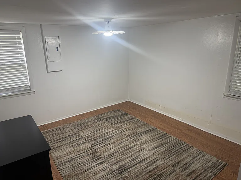 113 Hewitt St #1 — Photo 10