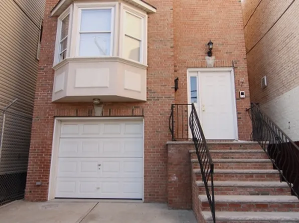 17 Brunswick St, Newark, NJ 07114