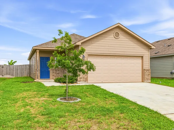 19835 DOC HOLIDAY DR, Lytle, TX 78052