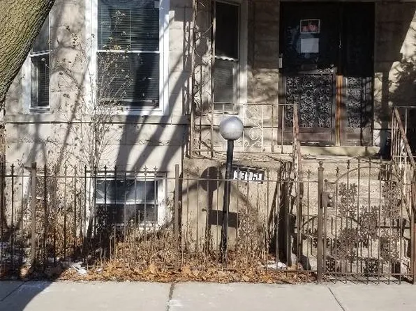 3316 W Flournoy St, Chicago, IL 60624