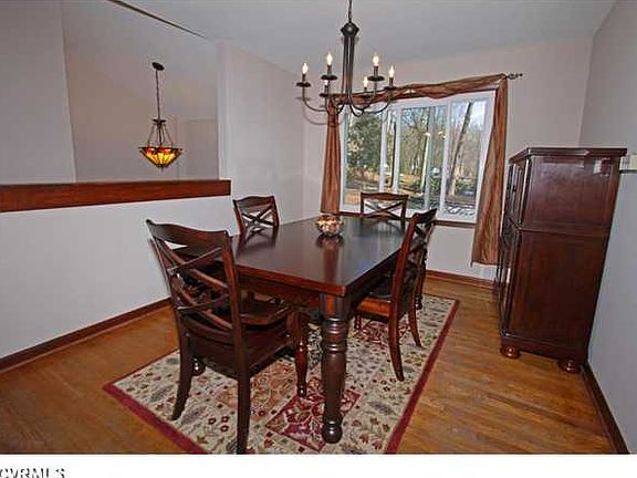 5th image of 800 Stiles Ct