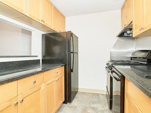 5th image of 279 W 117th St APT 3J