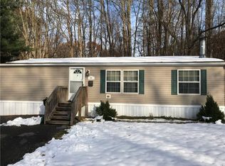35 Glazer Dr, Rochester, NY 14625