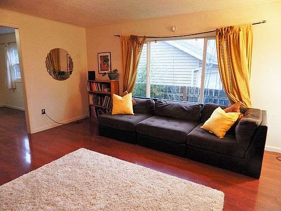 Living Room 4