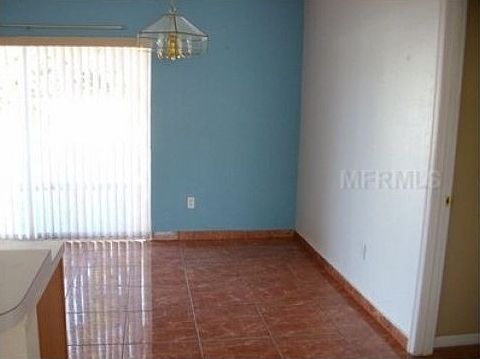 5th image of 940 Delano Ct