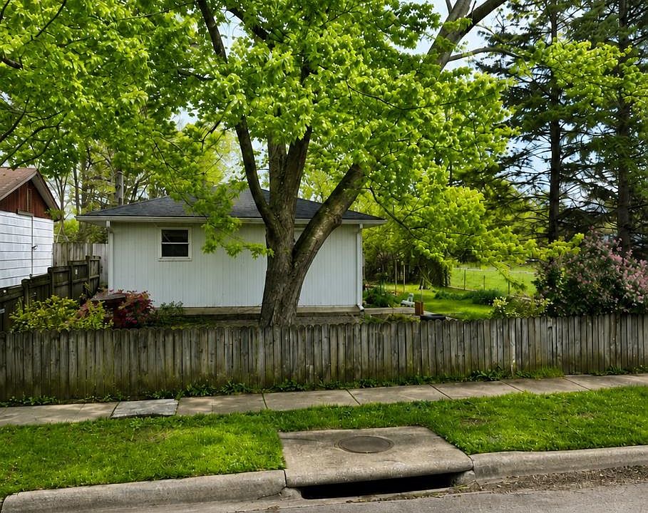 1st image of 3330 Liberty Dr