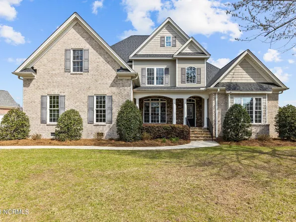 921 Chesapeake Place, Greenville, NC 27858