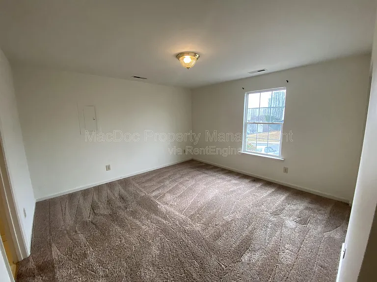 76 Red Maple Ct #100 — Photo 17